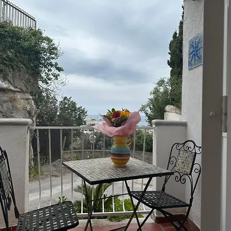La Bomboniera *